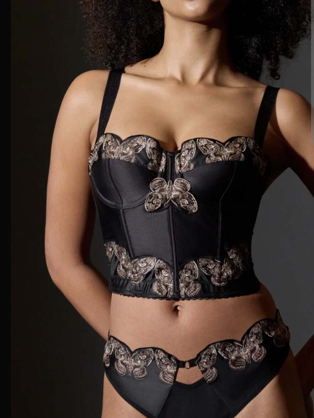 NWOT Thistle and Spire Black and Gold Luna Bustier And Panty Set Size Medium